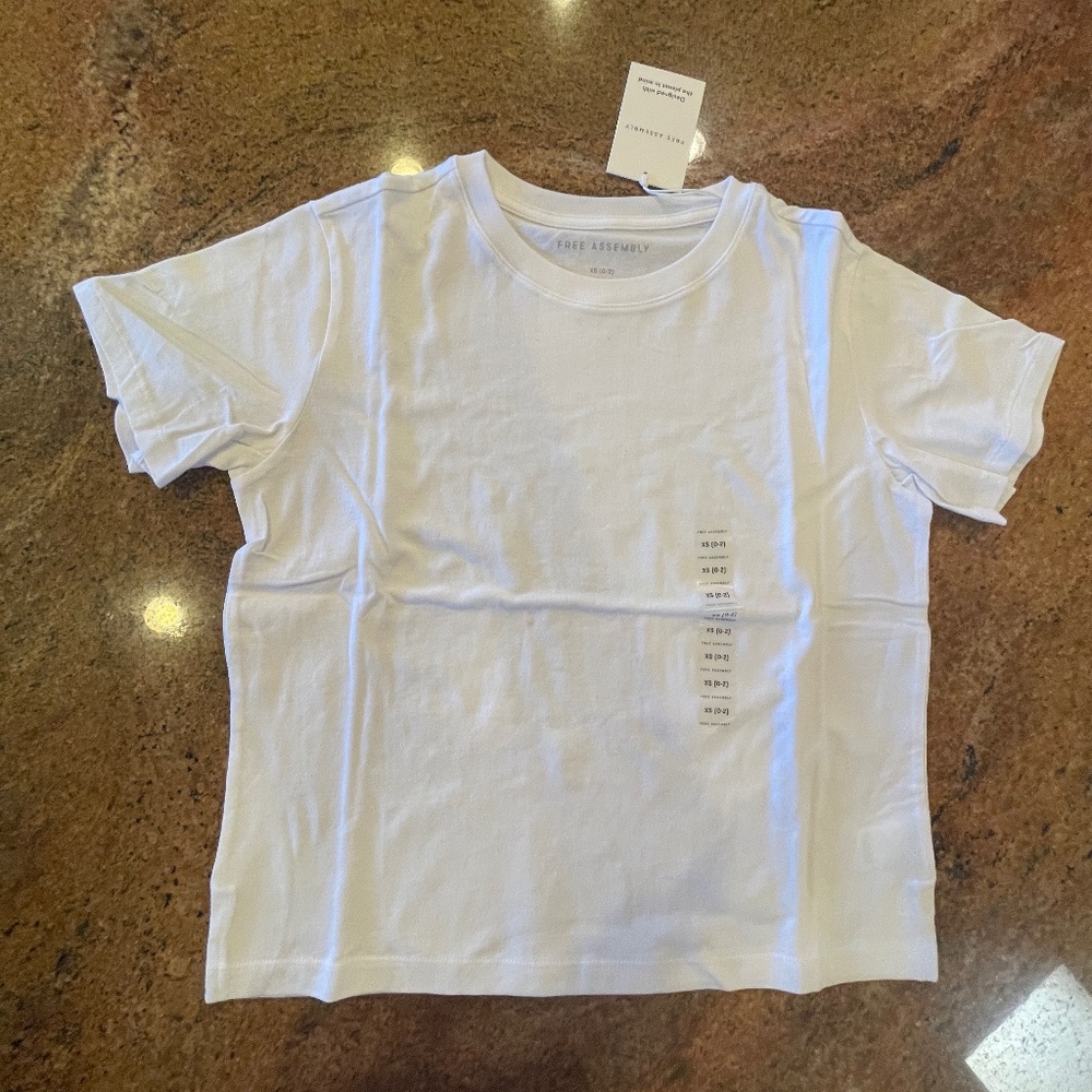 NEW! (3) Free Assembly Short Sleeve T-Shirts White, Black and Stripe Size XS NWT - Picture 4 of 8